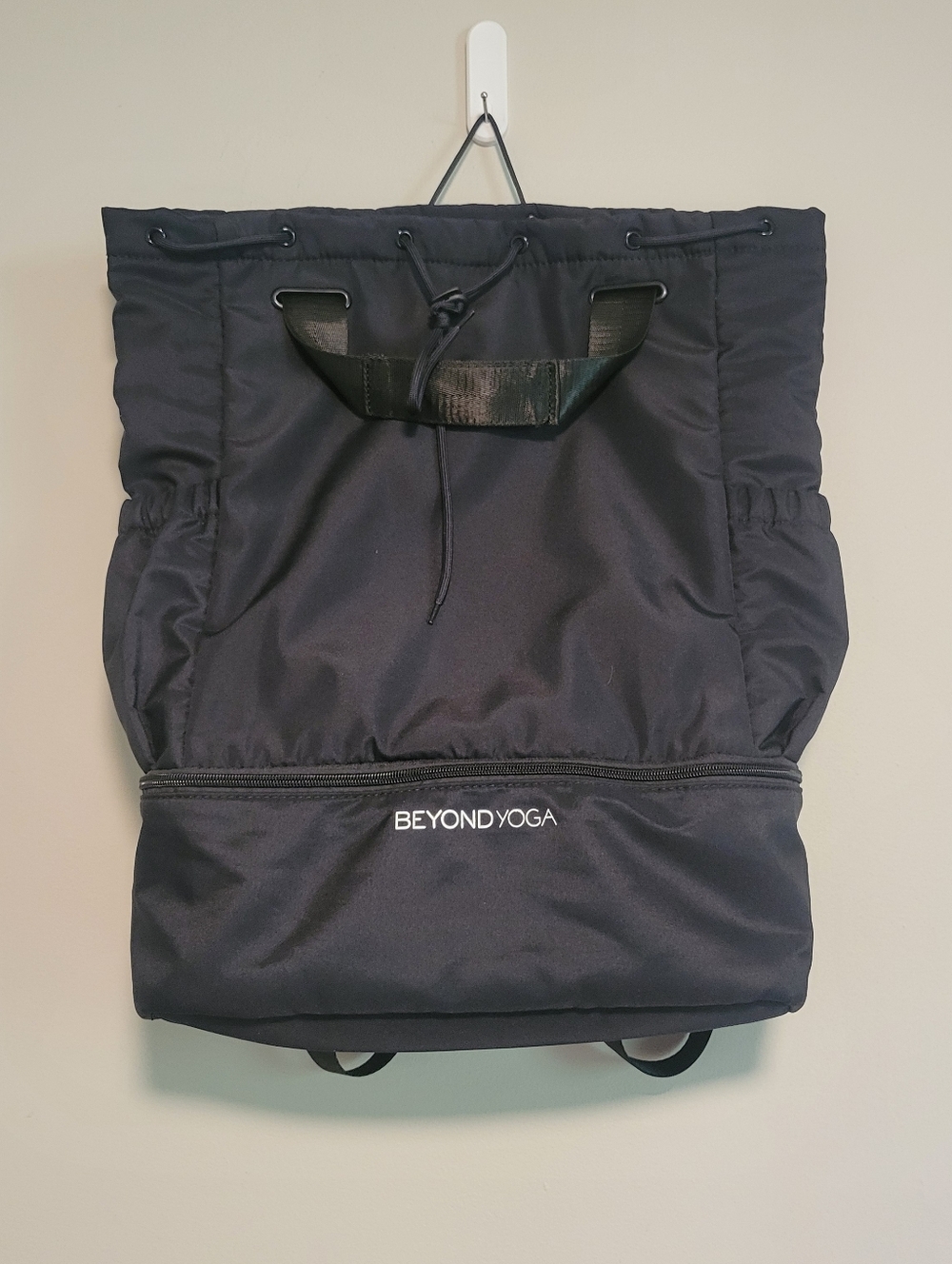 Beyond Yoga Black Drawstring Convertible Backpack